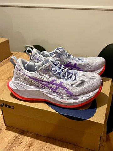 Used Asics Superblast 2 2025 bike — image 2 of 3