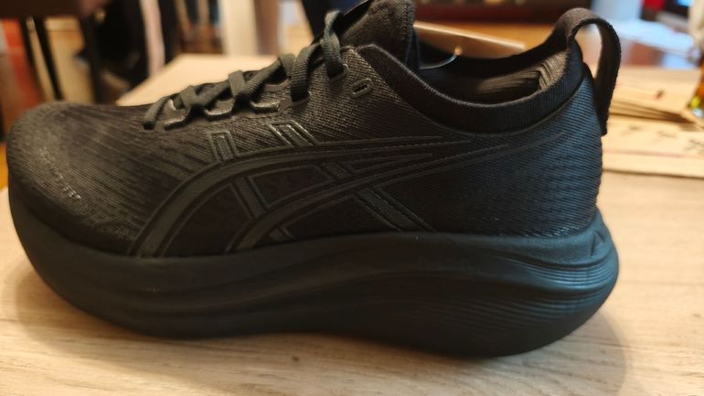 Brugt Asics Nimbus 27 2025 bike — billede 3 af 4