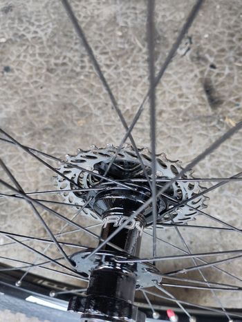 Použité Hope tech dh pro4 2017 bike — obrázek 4 z 9