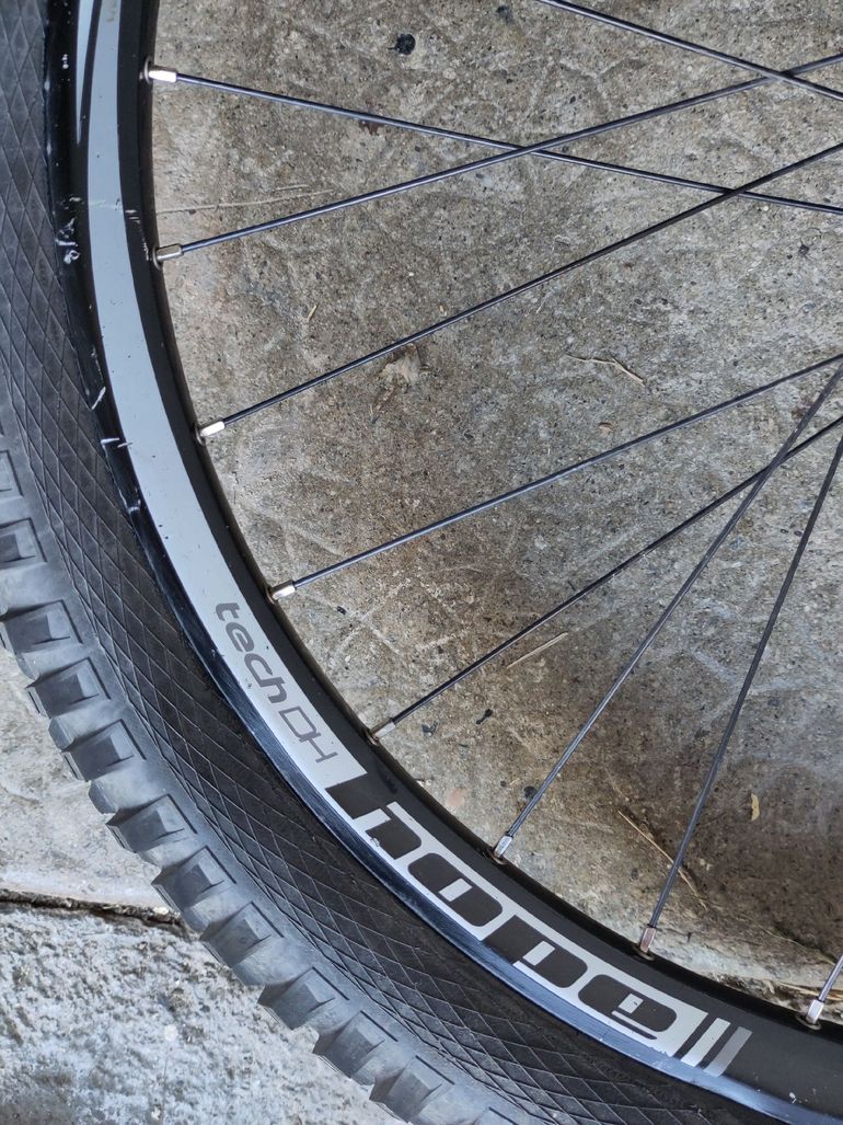Použité Hope tech dh pro4 2017 bike — obrázek 5 z 9