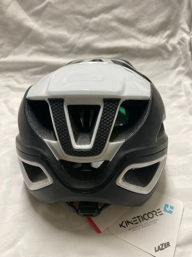Used Lazer Jackal KinetiCore bike — image 2 of 10