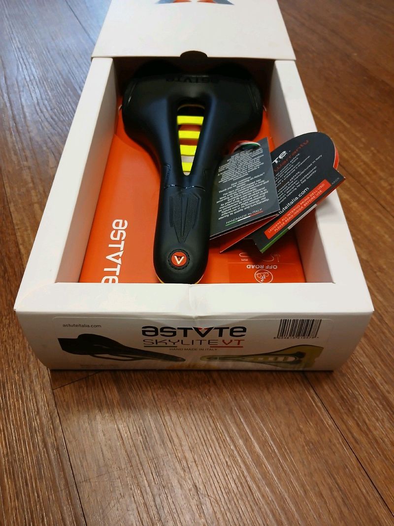 Brugt ASTUTE skylite VT 2020 Saddles & Seatposts