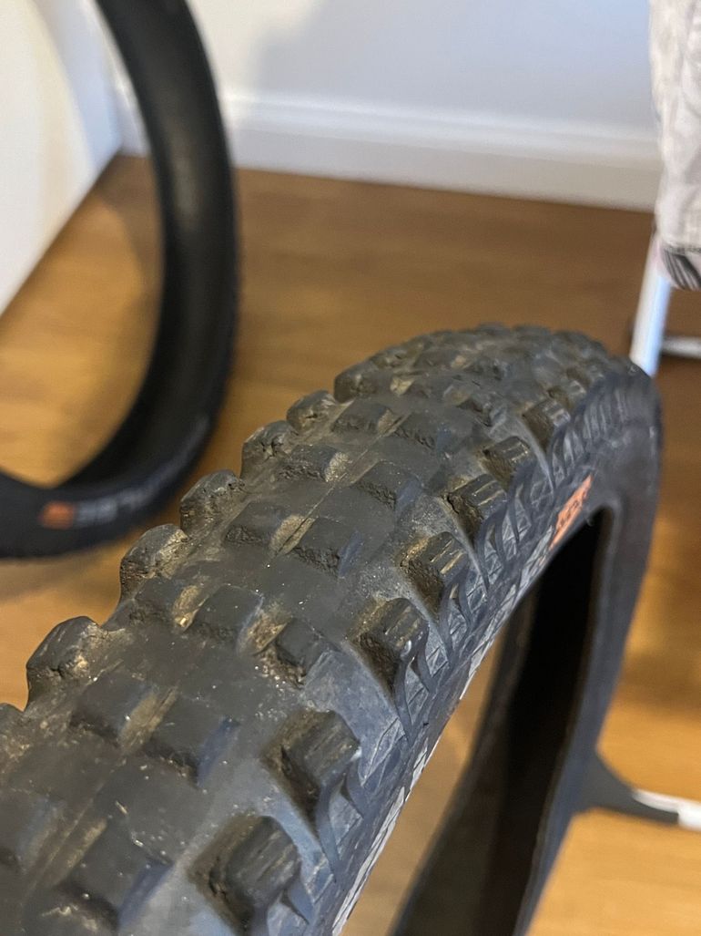 Used Schwalbe Magic Mary 29x2.40 bike — image 7 of 8