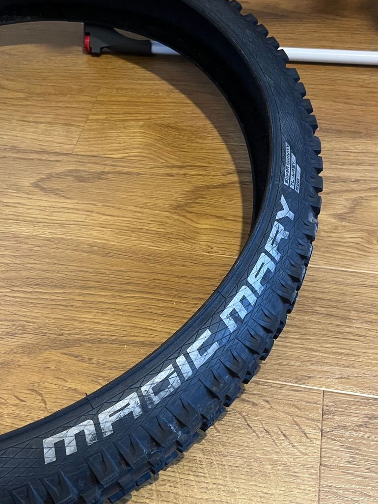 Used Schwalbe Magic Mary 29x2.40 bike — image 3 of 8