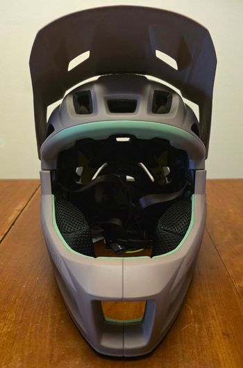 Used MET Parachute MCR 2025 bike — image 2 of 5