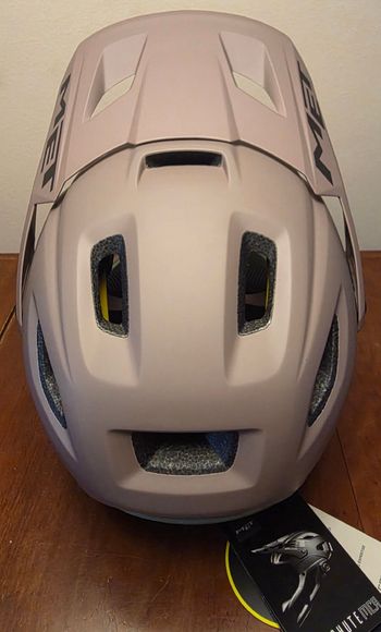 Used MET Parachute MCR 2025 bike — image 3 of 5