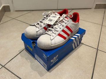 Used adidas Superstar 2024 Running Shoes