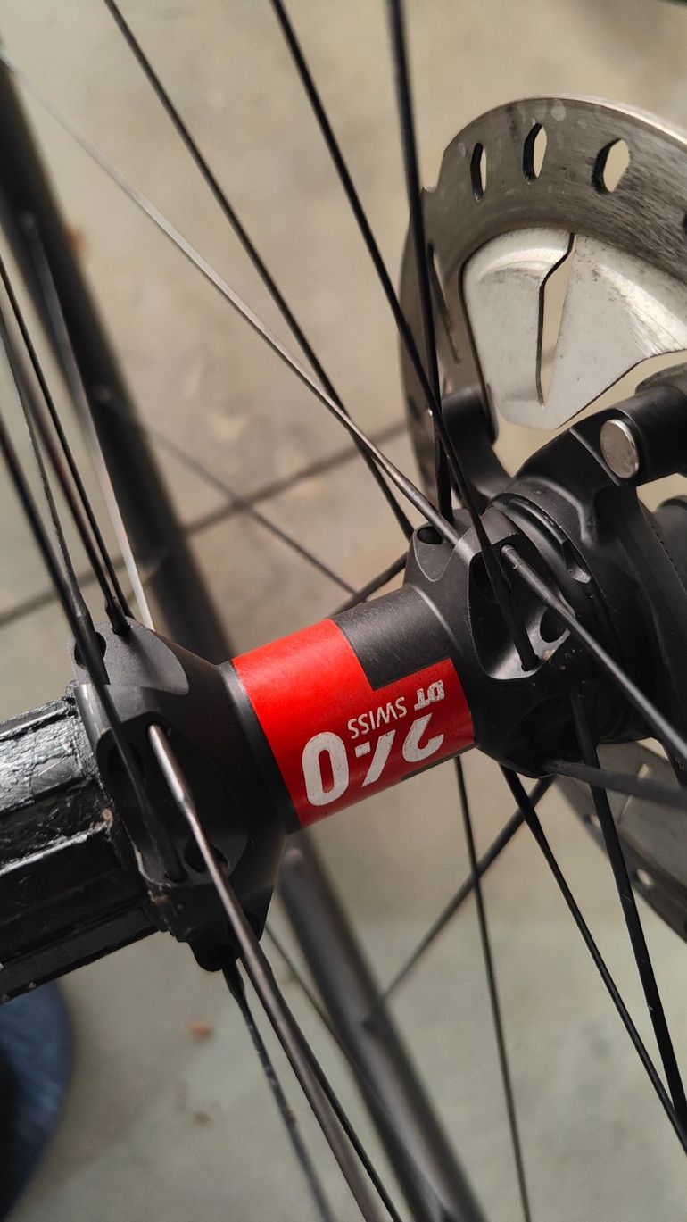 Tweedehands Dt Swiss 240 exp 2024 bike — afbeelding 6 van 6