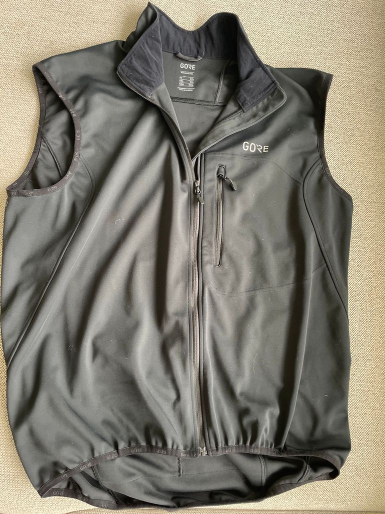 Used Gorewear Windstopper 2022 bike — image 1 of 3