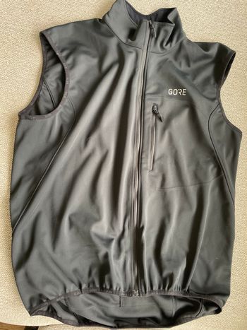 Used Gorewear Windstopper 2022 bike — image 2 of 3