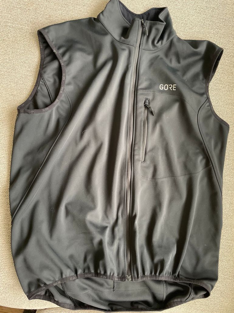 Used Gorewear Windstopper 2022 bike — image 2 of 3