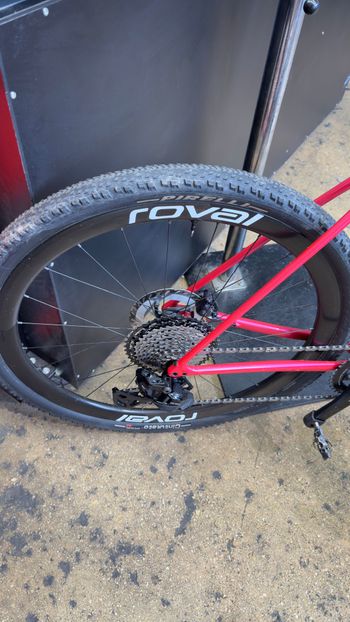 Used Roval c38 dt swiss 350 2025 Wheels