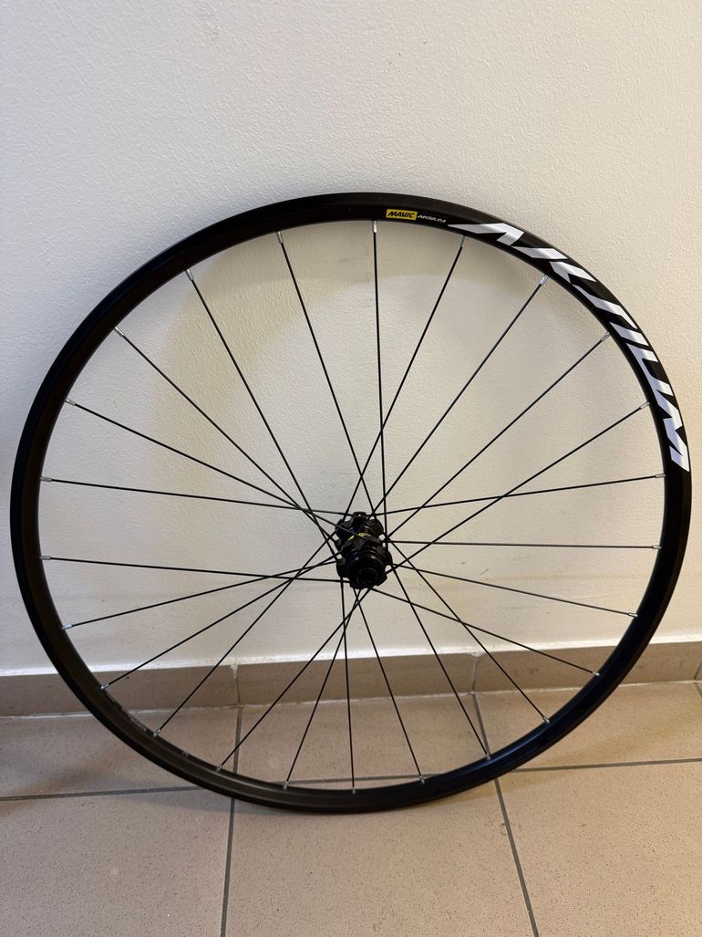Brugt Mavic Aksium Disc 2025 bike — billede 1 af 4
