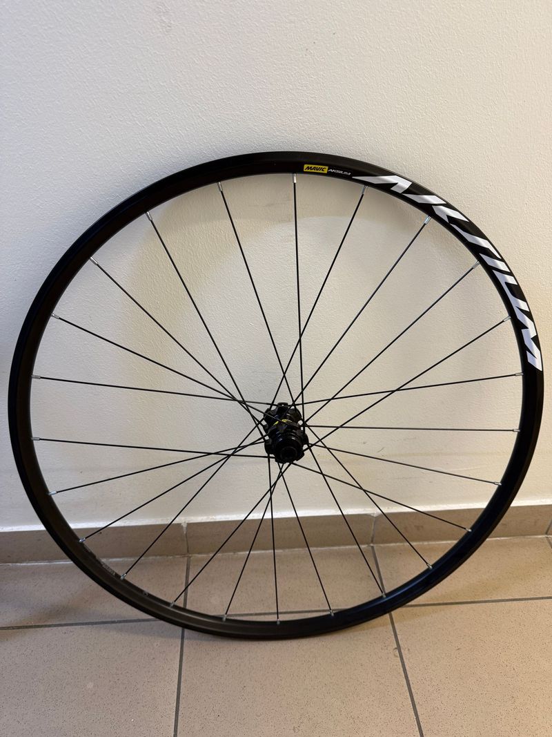 Mavic Aksium Disc 2025 Wheels usato