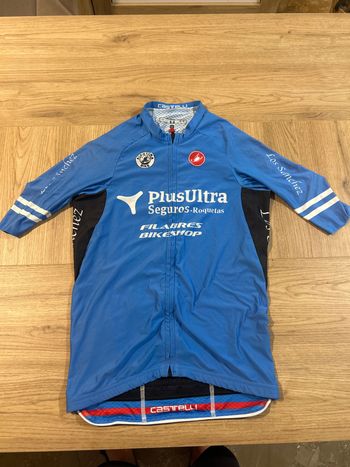 Castelli, Castelli