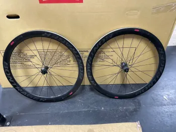 Used Bontrager Aeolus XXX 4 TLR Carbon Clincher Disk Brake Wheelset 11 Speed 2019 Wheels