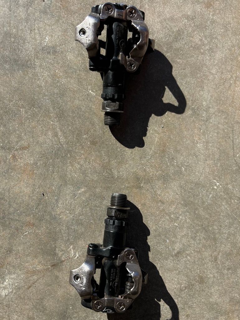 Used Shimano PD-M520 Clipless Pedals bike — image 2 of 3