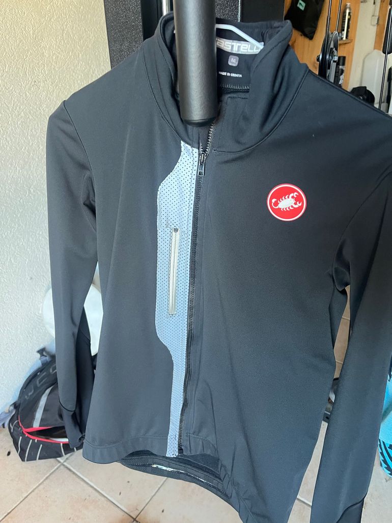 Použité Castelli rosso corsa 2023 bike — obrázek 2 z 3