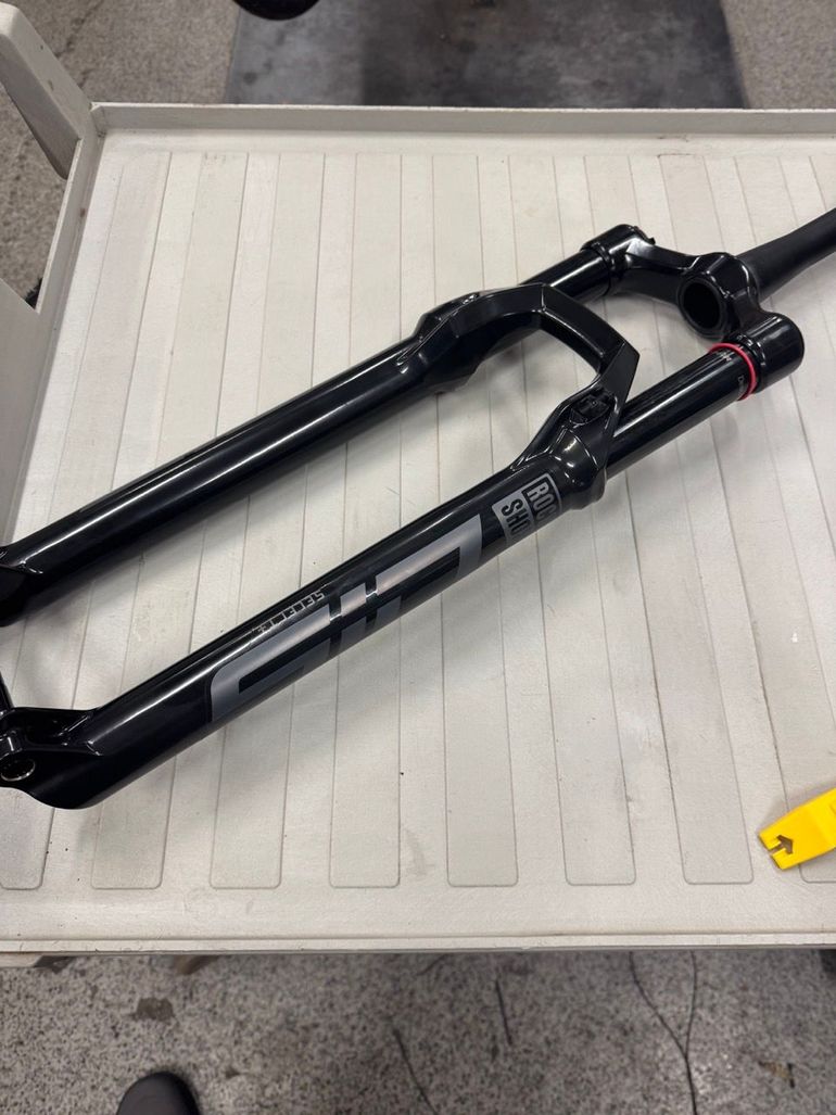 Used RockShox SID Select 120mm 2024 bike — image 1 of 4
