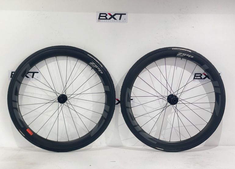 Used Zipp Zipp 303S Carbon Tubeless Disc Wheelset 2025 bike — image 1 of 5