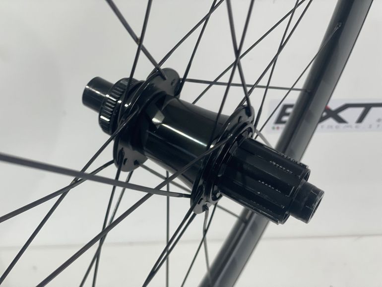 Used Zipp Zipp 303S Carbon Tubeless Disc Wheelset 2025 bike — image 4 of 5