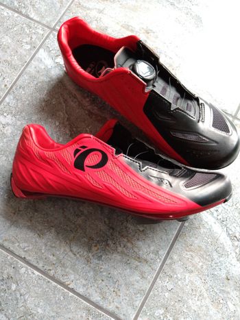 Used Pearl Izumi V5 Rennradschuhe Gr.41 2022 bike