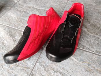 Used Pearl Izumi V5 Rennradschuhe Gr.41 2022 bike — image 7 of 8
