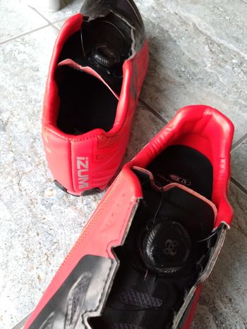 Used Pearl Izumi V5 Rennradschuhe Gr.41 2022 bike — image 6 of 8
