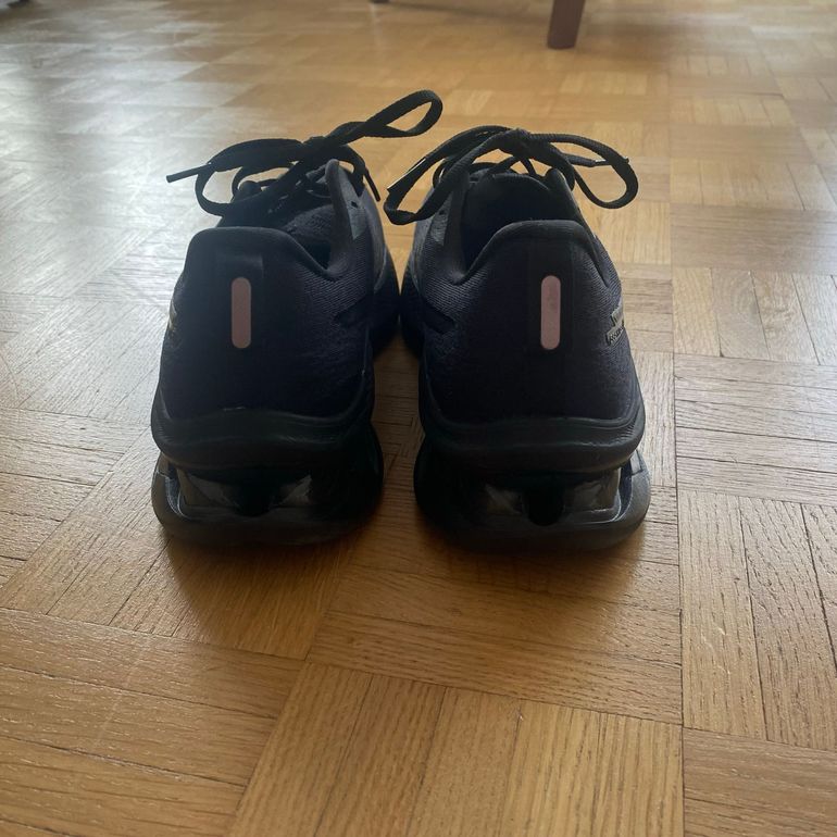 Tweedehands Asics gel-kinsei Max 2024 bike — afbeelding 6 van 6