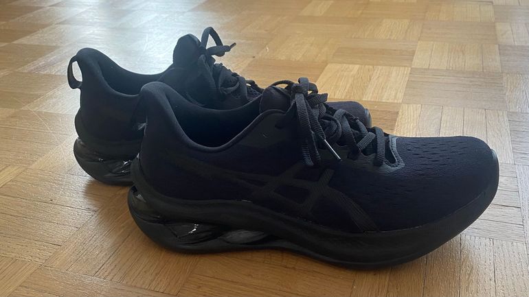 Tweedehands Asics gel-kinsei Max 2024 bike — afbeelding 3 van 6
