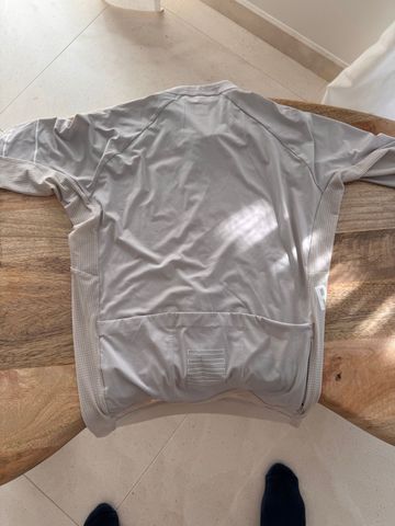 Použité Rapha Men’s proteam lightweight jersey 2024 bike — obrázek 2 z 3