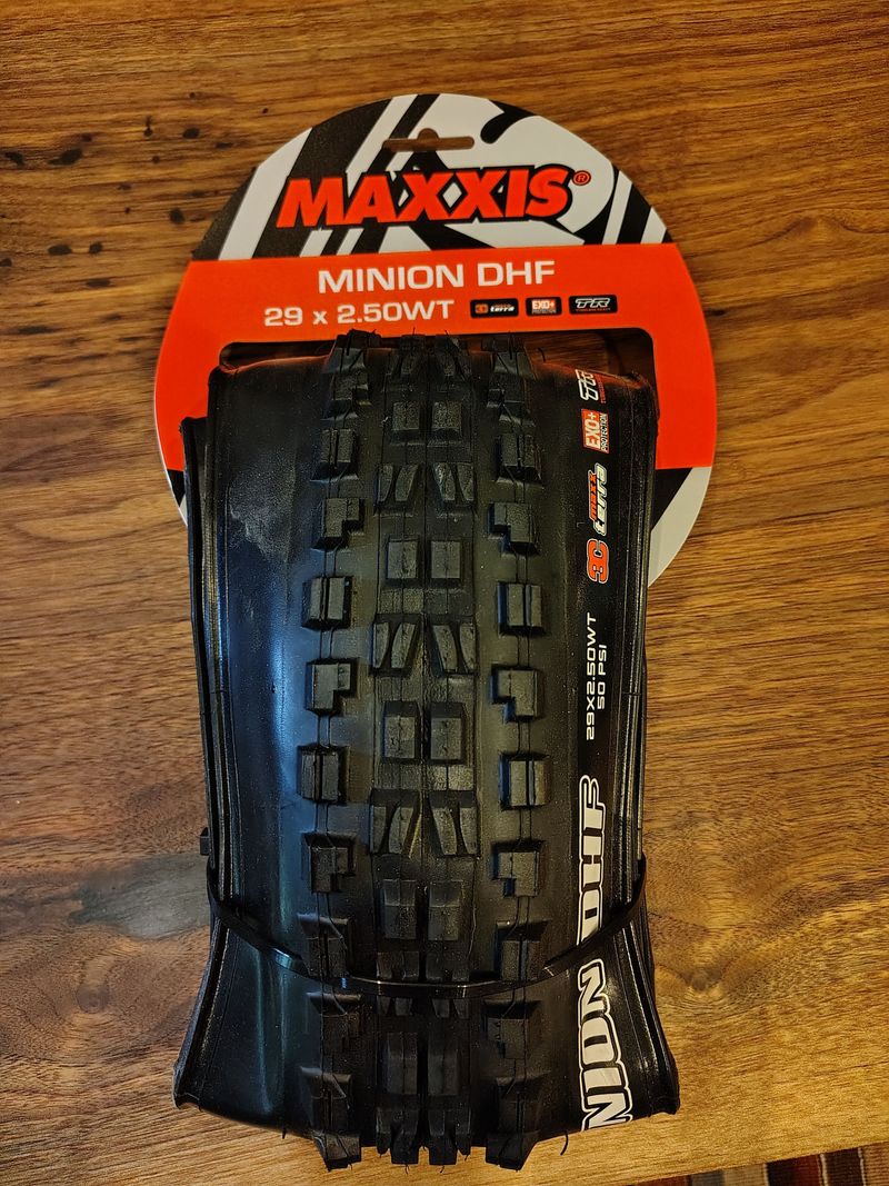 Used Maxxis Minion DHF 29 x 2.50 WT Tyres & Tubes