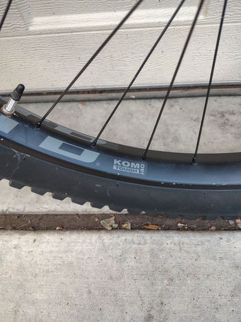 Used Wtb 27.5+ Wheelset bike — image 3 of 12