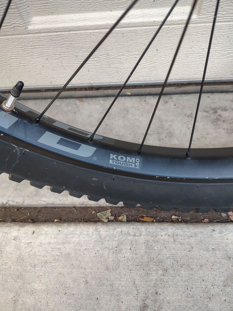 Used Wtb 27.5+ Wheelset bike — image 3 of 12