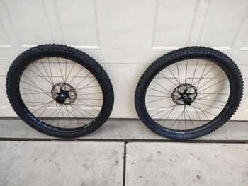 Used Wtb 27.5+ Wheelset bike — image 2 of 12