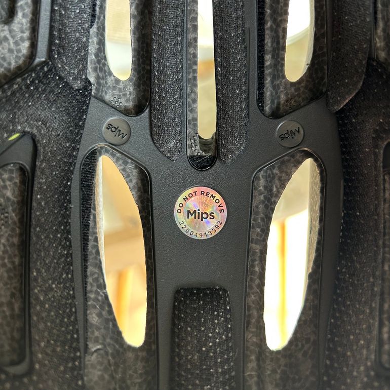 Brugt Bell Avenue MIPS Black 2024 bike — billede 2 af 6