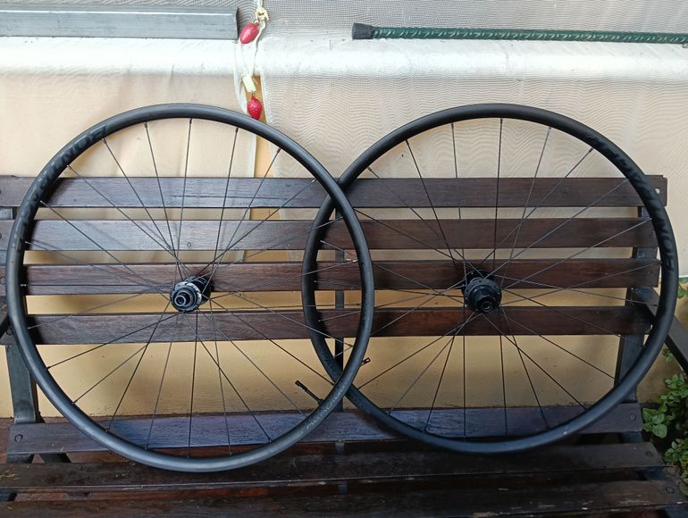 Brugt Bontrager Ruote Disc 2025 bike — billede 1 af 4