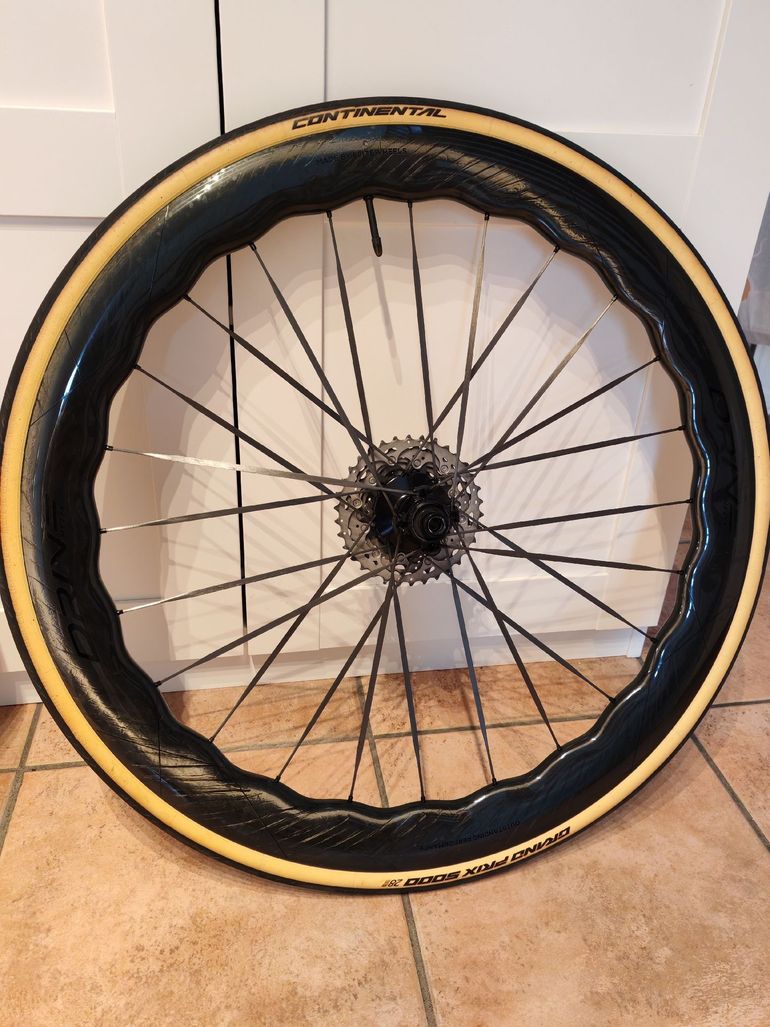 Brugt Elite-Wheels Drive Helix 57D cs 2025 bike — billede 6 af 6