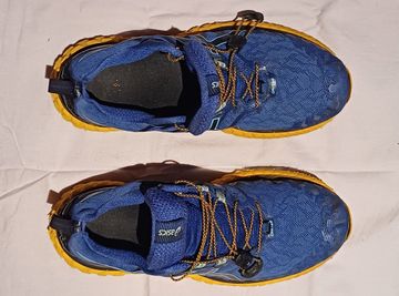 Used Asics Trabuco Max 2021 Running Shoes