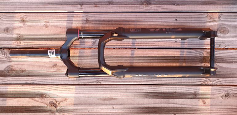 Used RockShox Pike Select 2025 bike — image 2 of 4