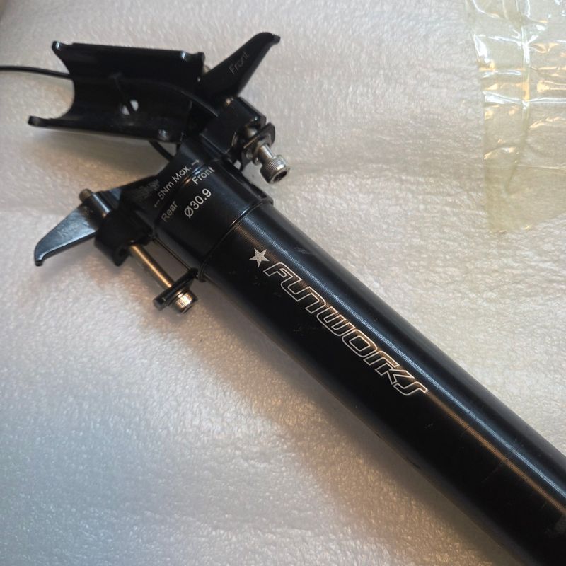 Funworks Reggisella Ergal Seatpost Saddles & Seatposts d'occasion