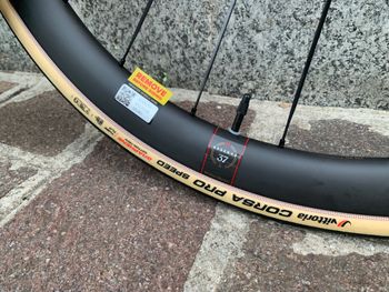 Used Reserve 34/37mm, DT 180 HUBS! 2025 bike — image 5 of 5