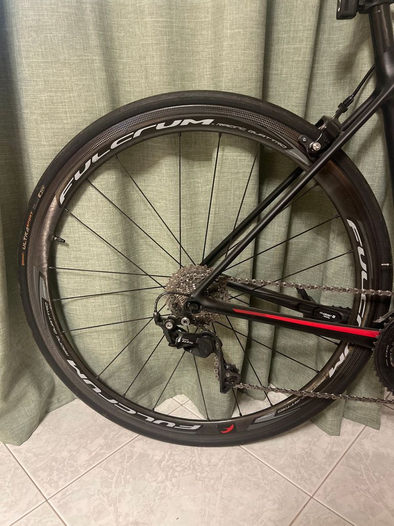 Brugt Fulcrum racin 4 Carbon 2018 bike — billede 1 af 3