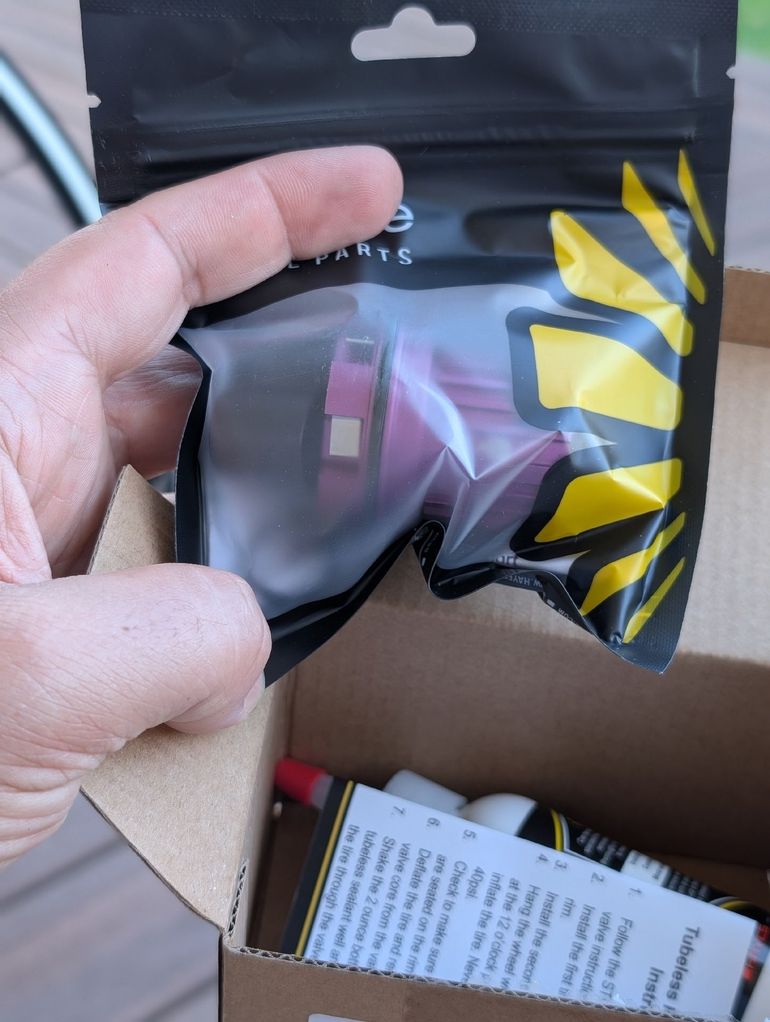 Used Sunringle Duroc 30 pro 2025 bike — image 8 of 8
