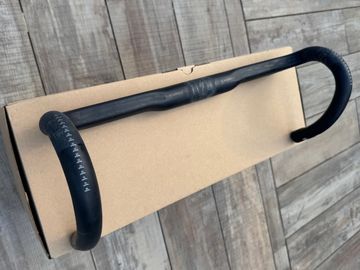 Specialized S-Works Shallow Bend Carbon Handlebar Cockpit usato