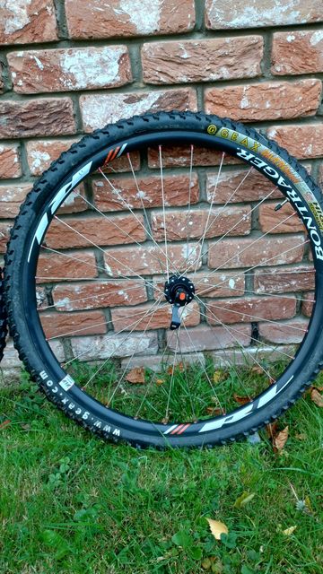 Used Bontrager RL bike — image 3 of 8