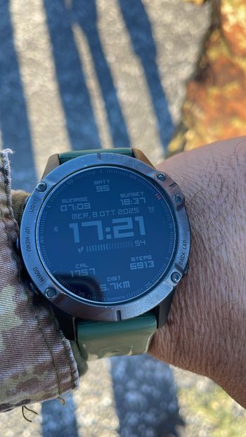 Used Garmin fenix 6 sapphire bike