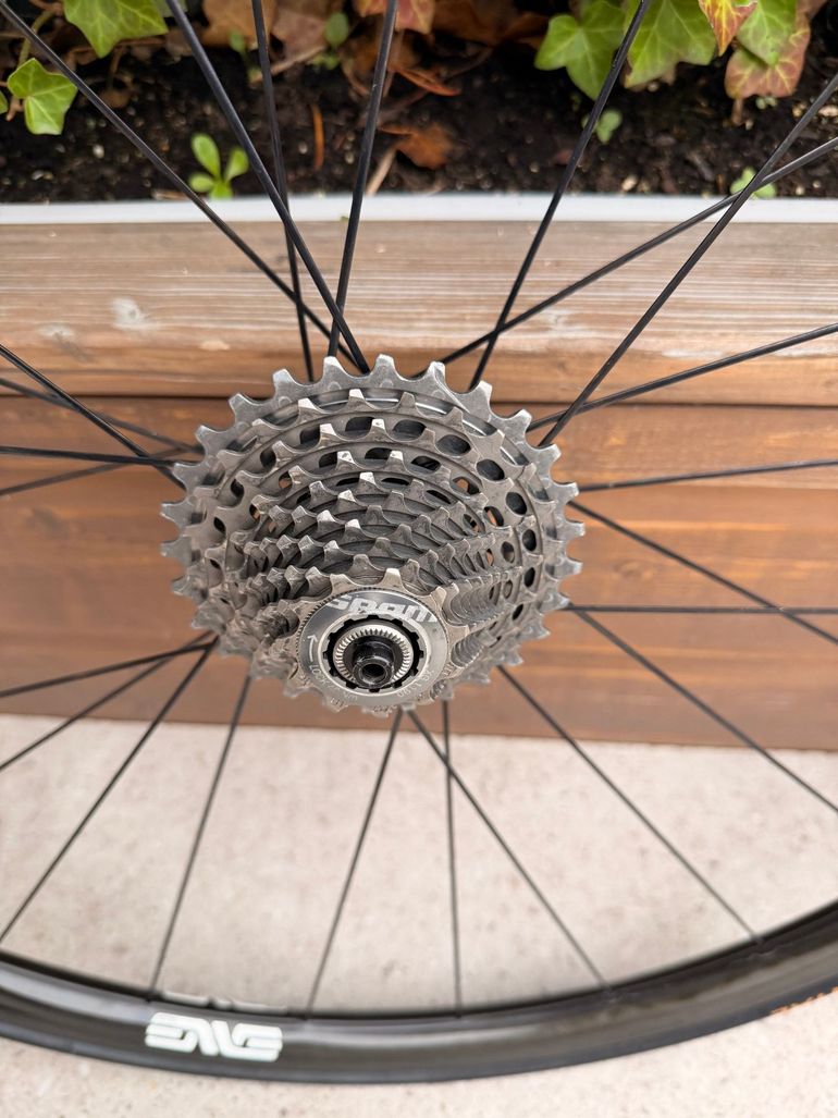 Brugt Enve 2.2 Carbon Enve hub 2020 bike — billede 2 af 8