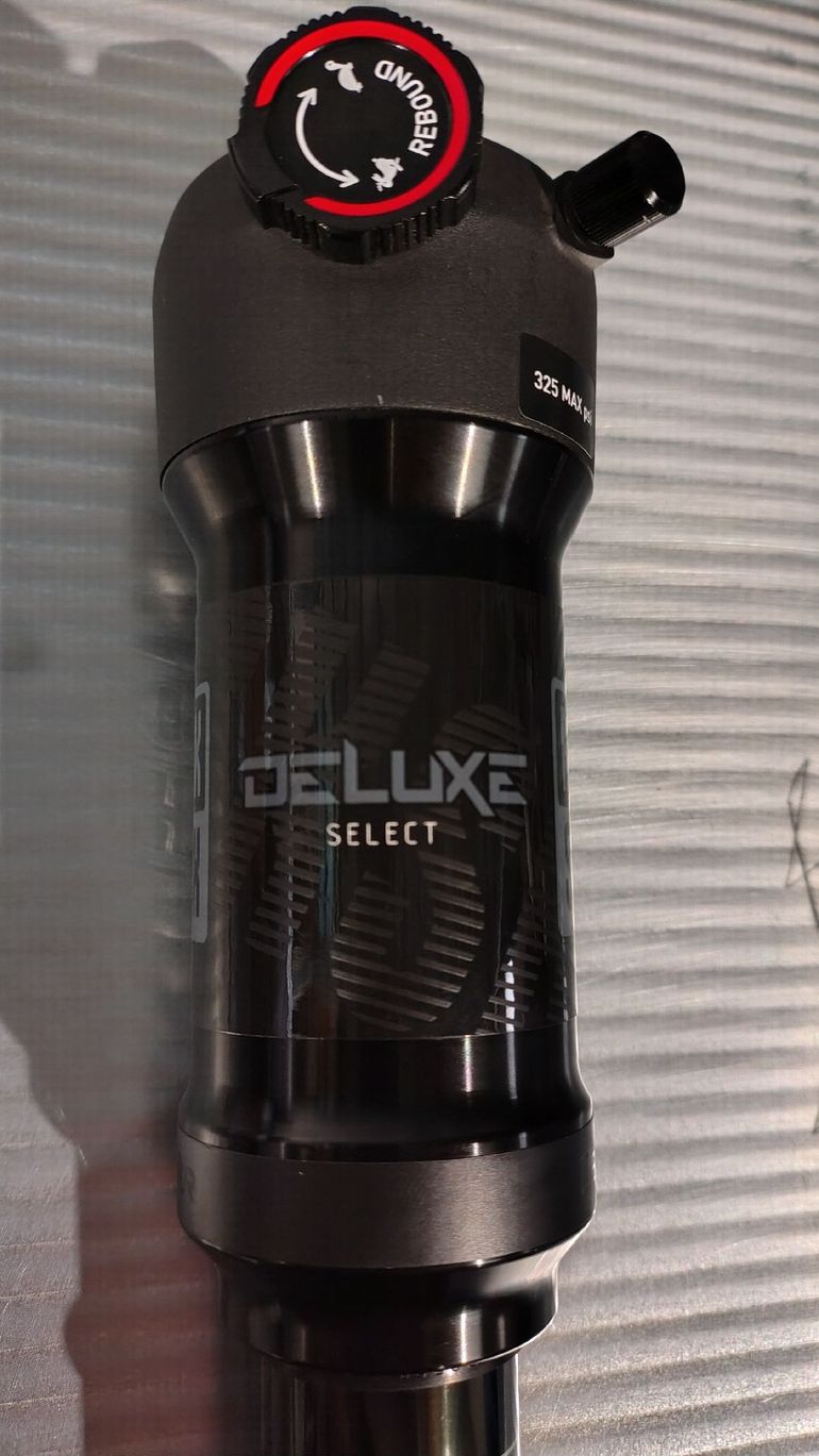 Used Rock Shox deluxe select bike — image 2 of 4