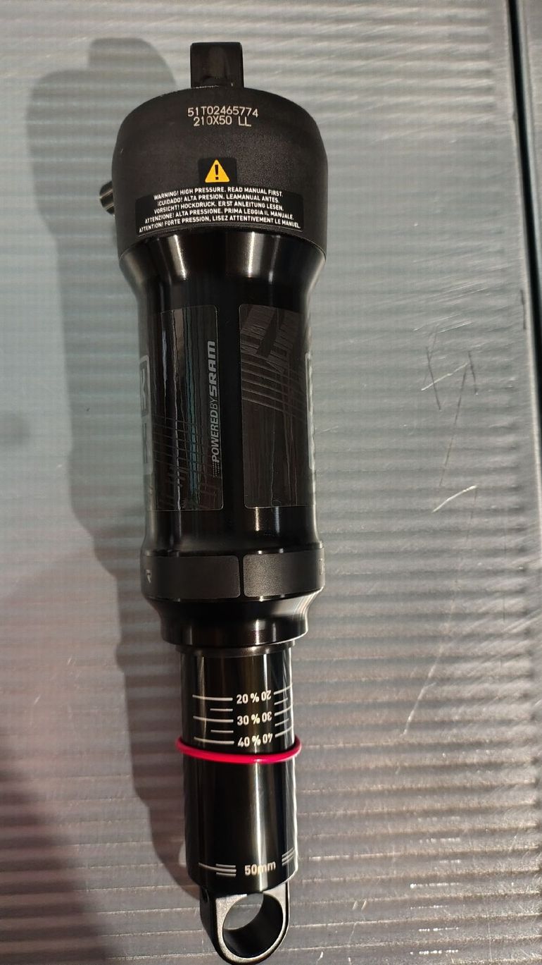 Used Rock Shox deluxe select bike — image 3 of 4